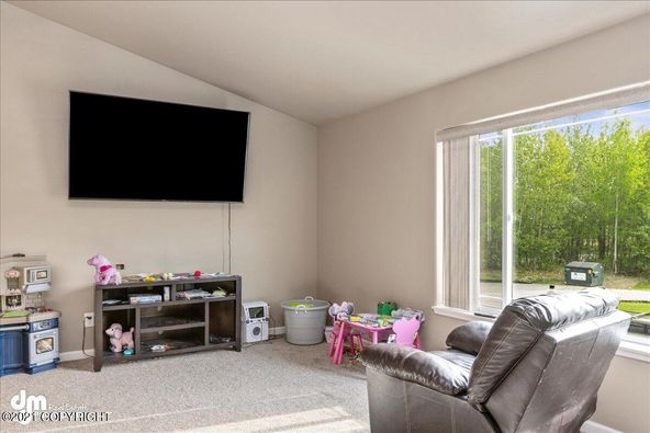 4001 E Ruth Dr, Wasilla, AK 99654
